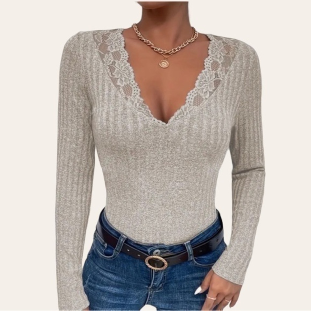 Shein Lace Trim V Neck Ribbed Top 💕